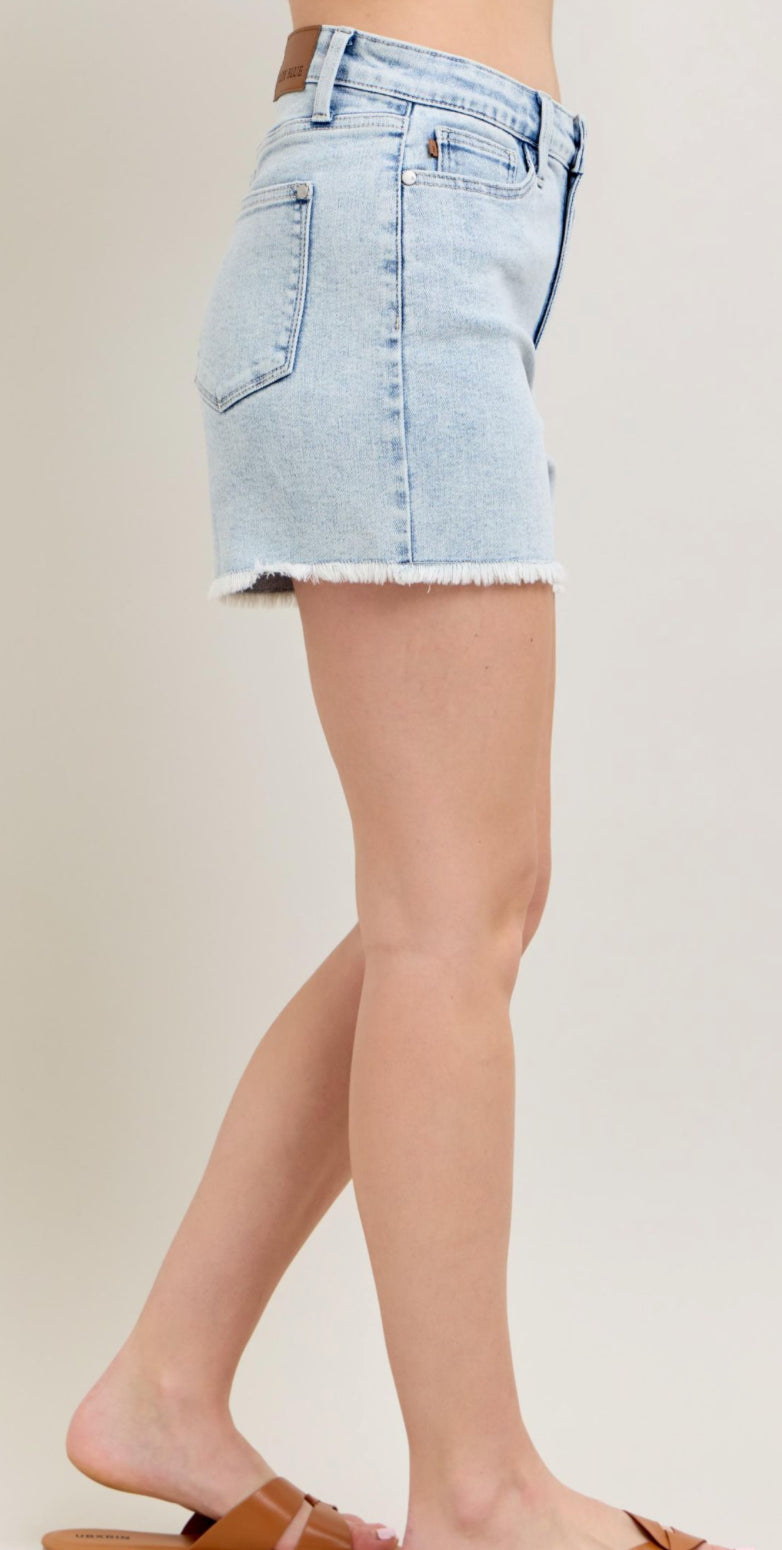 Judy Blue light wash frayed jean shorts