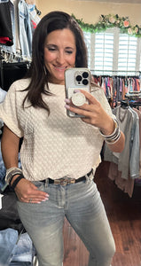 Umgee back button cream top