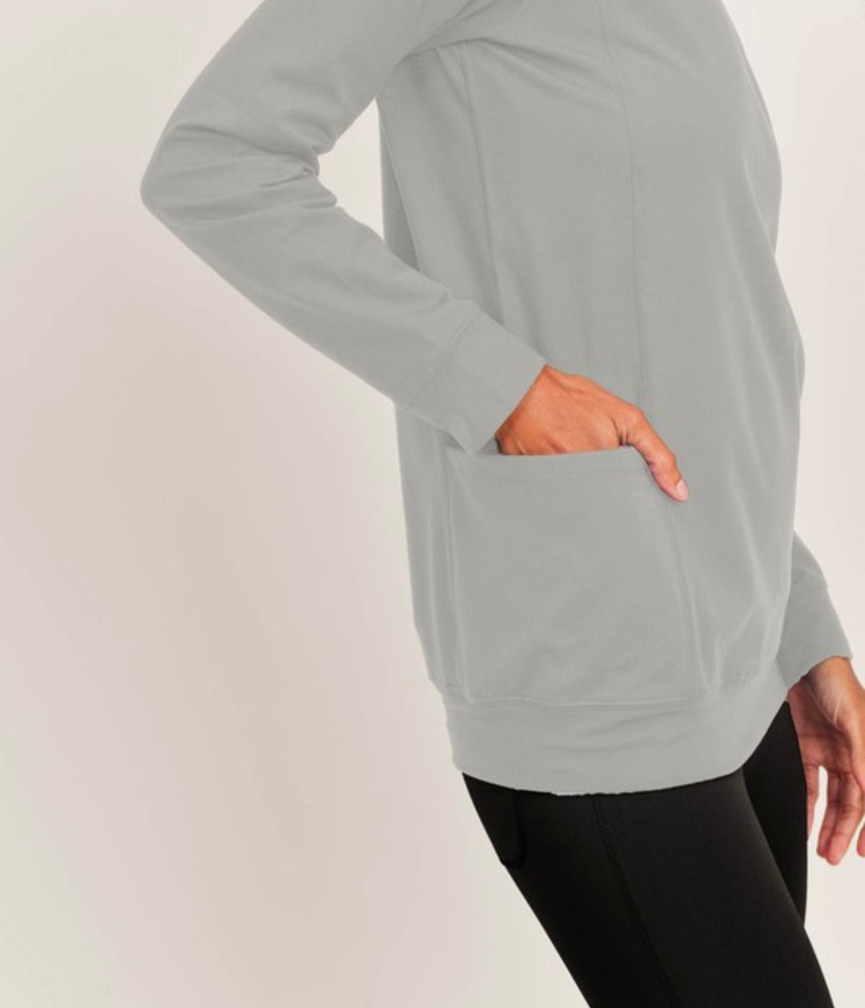 24 Active raglan with pockets