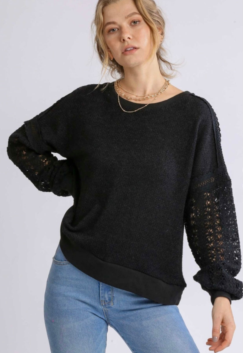 Umgee black lace sleeve
