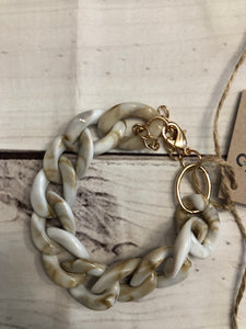 Acrylic chain bracelets