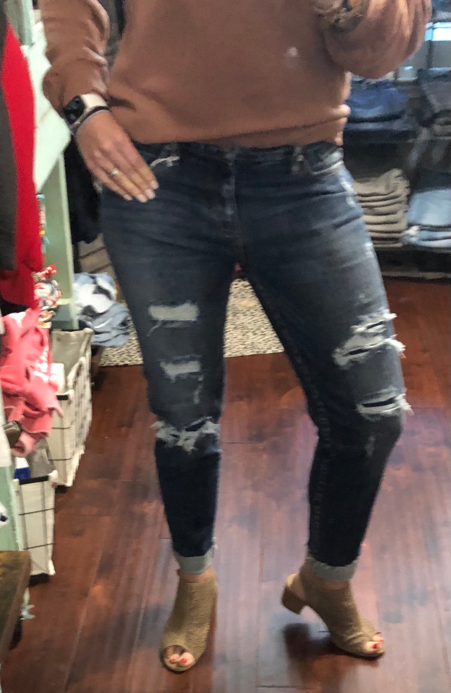 Carrie mid rise distressed jeans